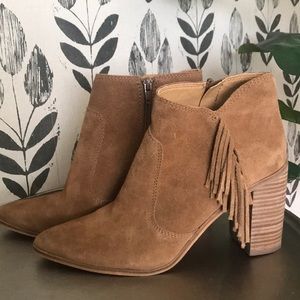 •Lucky Brand Fringe Booties•
